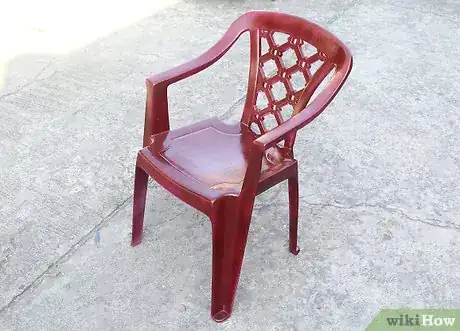 Image intitulée Paint Plastic Furniture Step 9