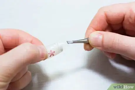 Image intitulée Fix a Broken Fingernail Step 6
