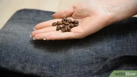Image intitulée Make Clothes Look Vintage and Worn Step 18