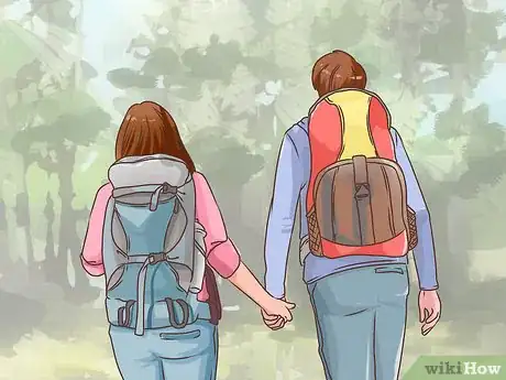 Image intitulée Tell a Girl You Like Them Without Saying It Step 8