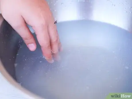 Image intitulée Wash a Bra Step 2