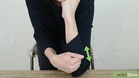 Image intitulée Do a Simple Coin Magic Trick Step 10