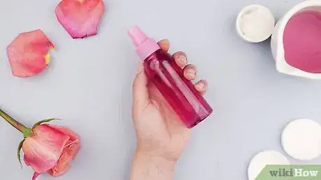 Image intitulée Use Rose Water for Beautiful Skin Step 2