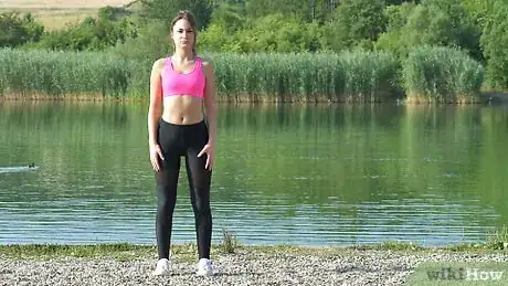 Image intitulée Perform Jumping Jacks Step 2