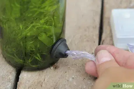 Image intitulée Make Wine Bottle Accent Lights Step 14