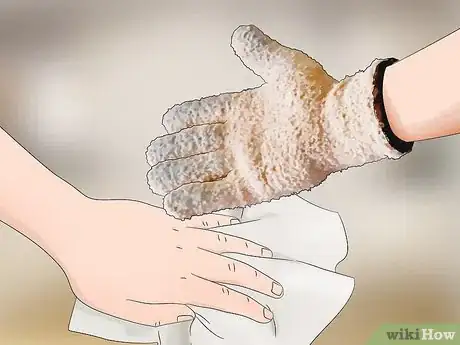 Image intitulée Clean a Ceiling Fan Step 10