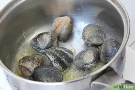 Image intitulée Cook Clams Step 3