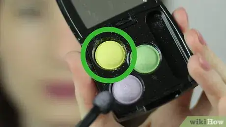 Image intitulée Use Color Correcting Concealers Step 3