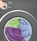 laver des vêtements avec du liquide vaisselle