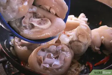 Image intitulée Cook Pig Feet Step 14