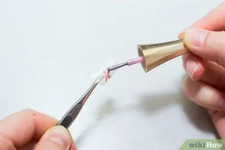 Image intitulée Fix a Broken Fingernail Step 5