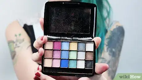 Image intitulée Apply Easy Eye Makeup Step 6