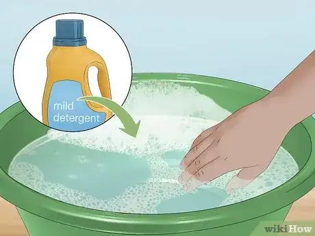 Image intitulée Wash a Dry Clean Only Garment Step 2