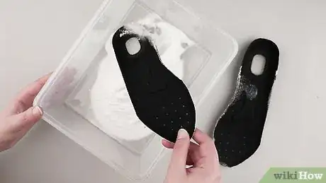 Image intitulée Clean Shoe Insoles Step 12