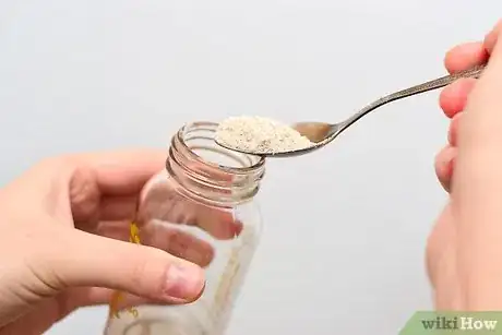 Image intitulée Add Rice Cereal to Formula Step 5
