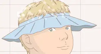 s'enlever du shampoing des yeux