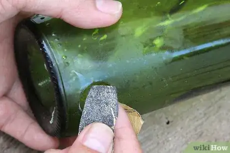 Image intitulée Make Wine Bottle Accent Lights Step 12