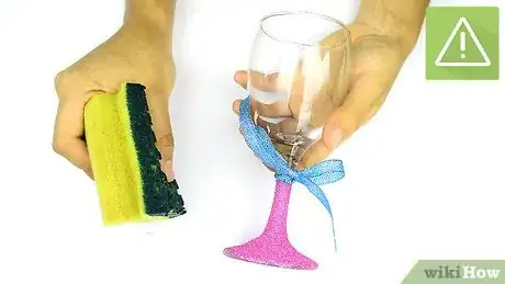 Image intitulée Glitter Wine Glasses Step 14