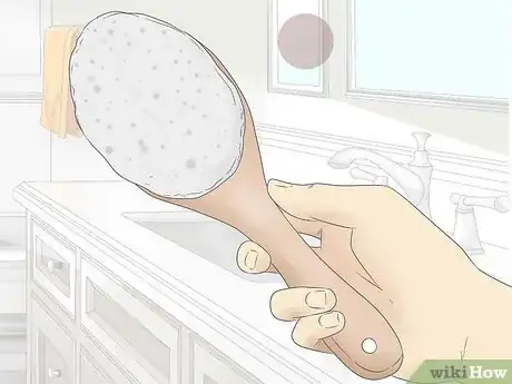 Image intitulée Prevent Static Electricity in Your Hair Step 3
