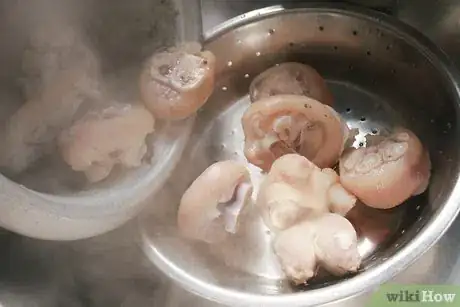 Image intitulée Cook Pig Feet Step 11