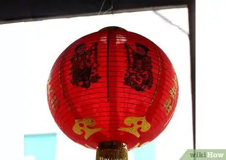 Image intitulée Hang Paper Lanterns Step 18