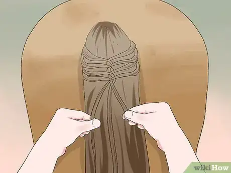 Image intitulée Plait a Horse's Tail Step 9