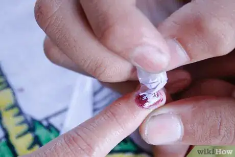 Image intitulée Decorate Your Nails Step 10