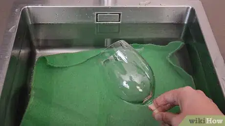Image intitulée Clean Crystal Step 9