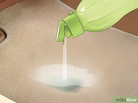 Image intitulée Clean Car Carpet Stains Step 7