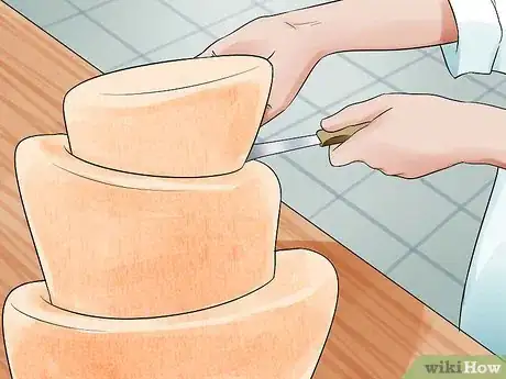 Image intitulée Use Topsy Turvy Cake Pans Step 10