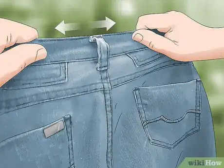 Image intitulée Stretch the Waist on Jeans Step 2
