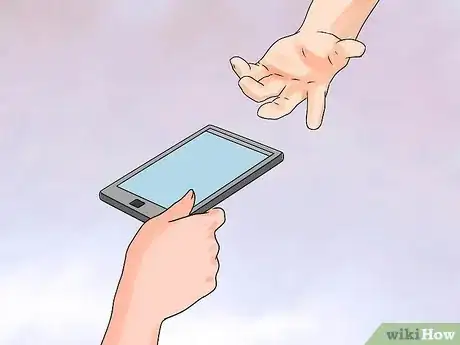 Image intitulée Deal With Teachers That Take Your Personal Items Away Step 4