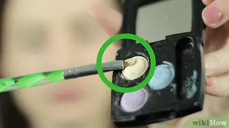Image intitulée Use Color Correcting Concealers Step 9