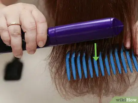Image intitulée Keep Your Hair Healthy when You Straighten It Every Day Step 15