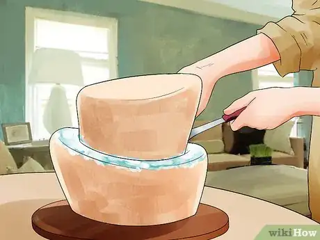 Image intitulée Use Topsy Turvy Cake Pans Step 12