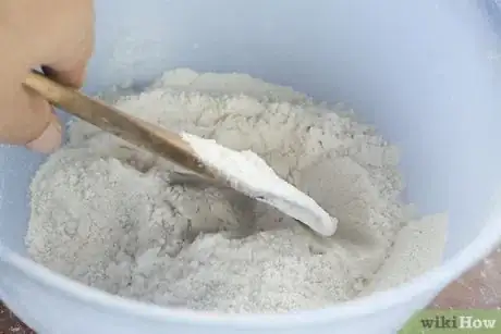 Image intitulée Make a Vanilla Cake Step 14