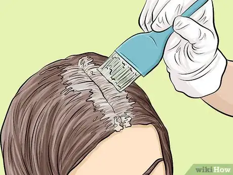 Image intitulée Dye Hair With Jell O Step 3