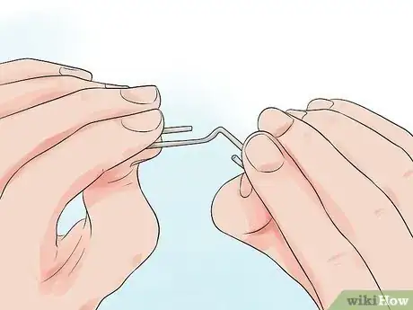 Image intitulée Make Fake Snake Bites Step 7