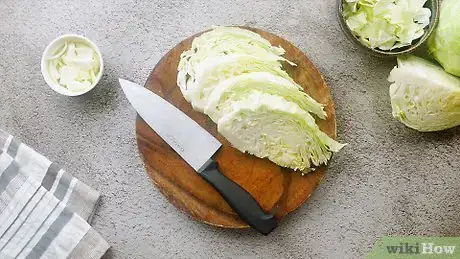 Image intitulée Make Cabbage Soup Step 2