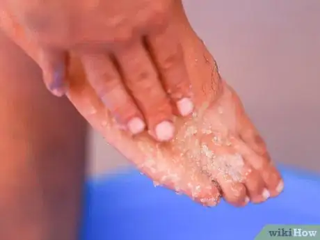 Image intitulée Make a Foot Scrub Step 13