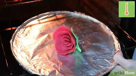 Image intitulée Make a Clay Rose Step 21