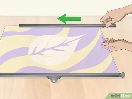 Image intitulée Hang a Silk Poster Step 4