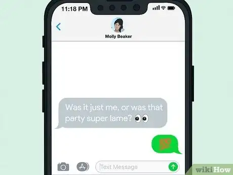 Image intitulée Respond to the Eye Emoji Step 2