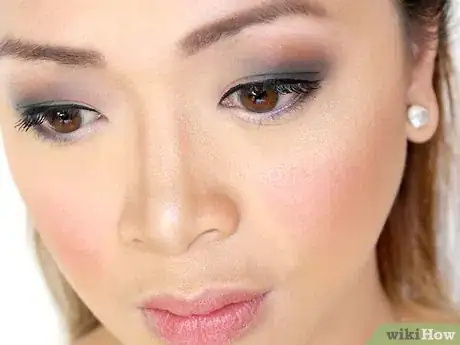 Image intitulée Wear Blush Step 11