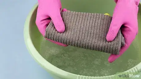 Image intitulée Clean Converse All Stars Step 2
