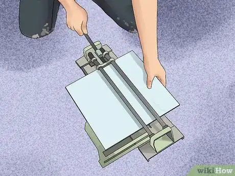 Image intitulée Tile a Bathroom Floor Step 12
