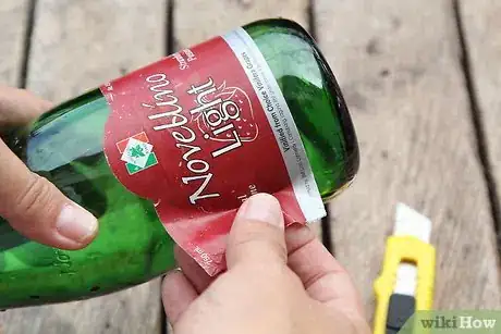 Image intitulée Make Wine Bottle Wind Chime Step 2