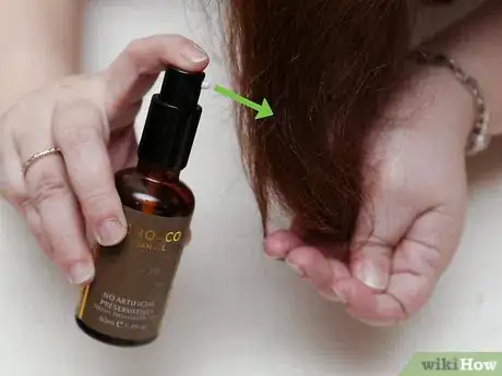 Image intitulée Keep Your Hair Healthy when You Straighten It Every Day Step 8