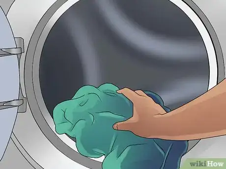 Image intitulée Wash Baby Clothes Step 6