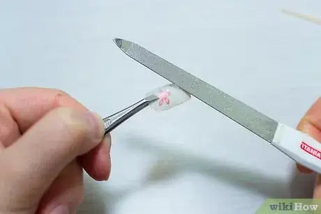 Image intitulée Fix a Broken Fingernail Step 16